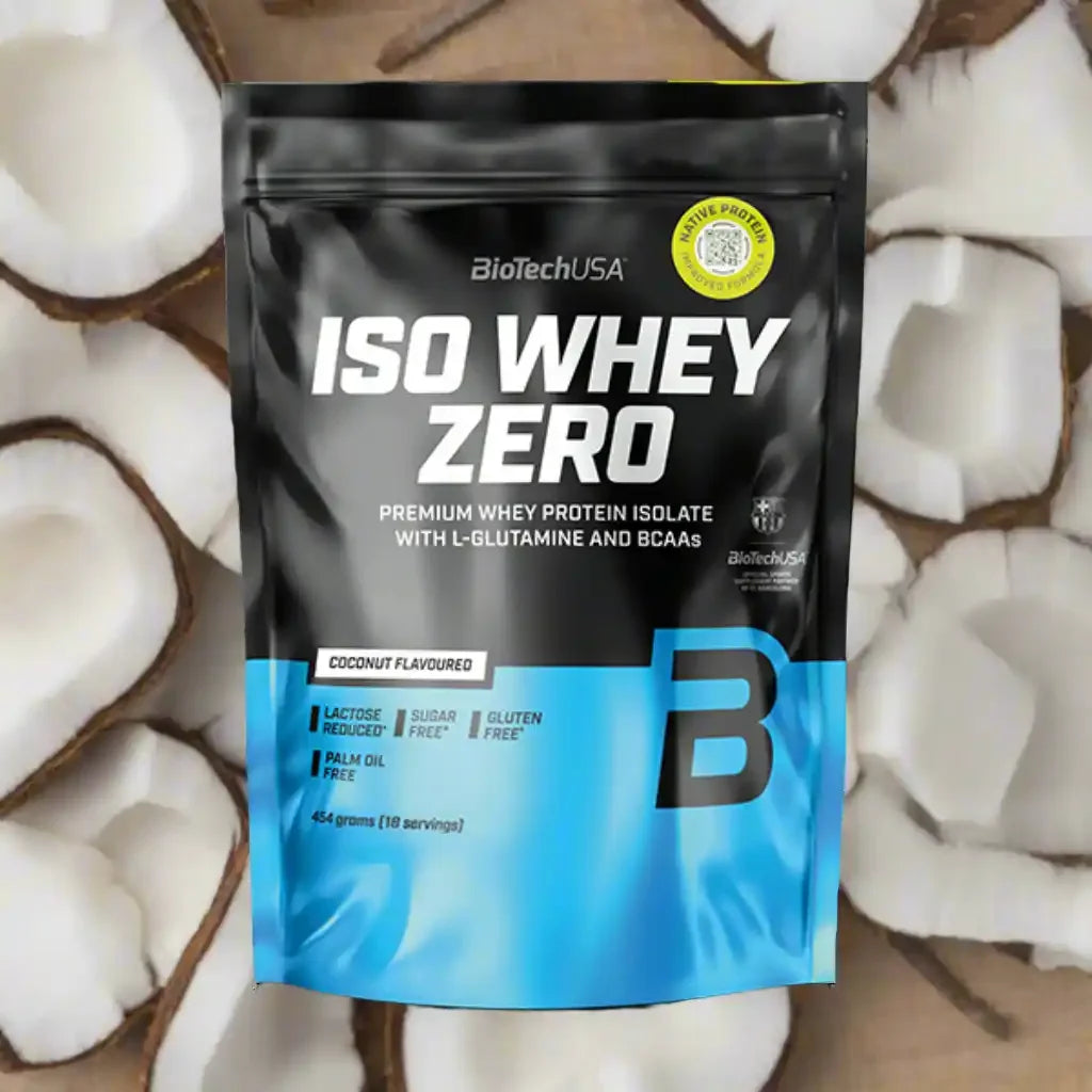 BioTechUSA Iso Whey Zero Protein Pulver 454g Kokosgeschmack auf Kokosnuss-Hintergrund