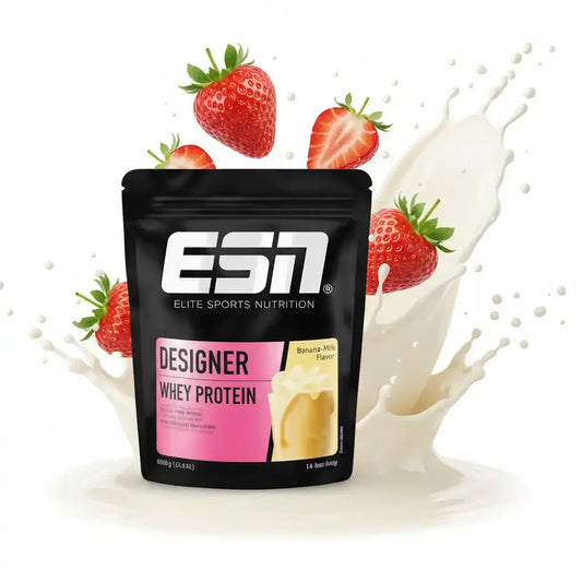 ESN Designer Whey Protein Banane-Milch Geschmack mit frischen Erdbeeren und Milchspritzern