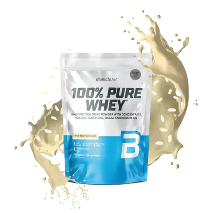 100% Pure Whey Protein Pulver 454g von BioTechUSA mit Milch-Splash Effekt auf Verpackung