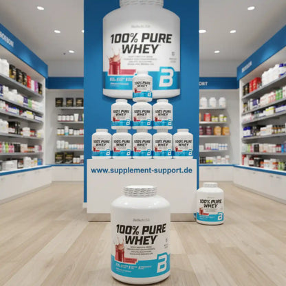 Regal mit 100% Whey Protein Dosen im Sportnahrung Geschäft, Nahrungsergänzungsmittel
