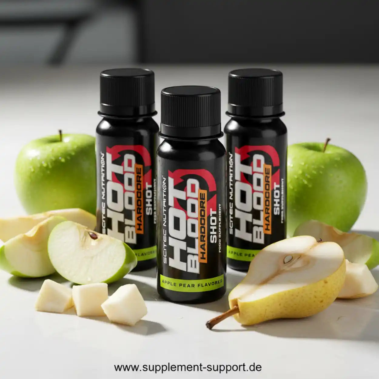 Scitec Nutrition Hot Blood Hardcore Shot Apfel-Birne, Sportnahrung, Nahrungsergänzung, Flaschen mit frischen Äpfeln und Birnen