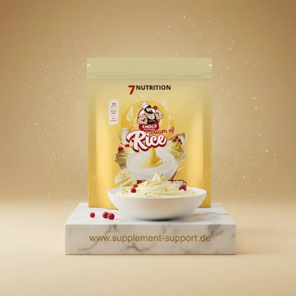 7Nutrition Choco Cream of Rice Reisbrei-Packung mit einer Schale cremigen Porridges.