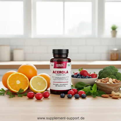 Acerola Vitamin C 25% Kapseln mit frischen Orangen, Beeren und Nüssen – natürliche Nahrungsergänzung