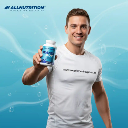 Muskulöser Mann hält AllNutrition Water Out Kapseln – Nahrungsergänzung für Sport und Fitness