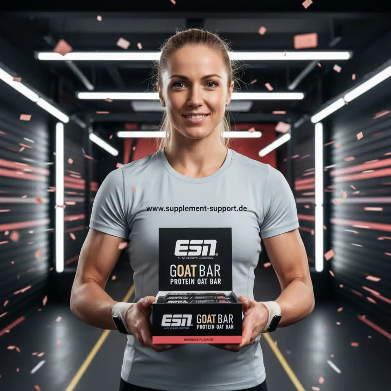 Frau hält ESN Goat Bar Protein Oat Bar Beeren Geschmack – Sportnahrung & Nahrungsergänzung