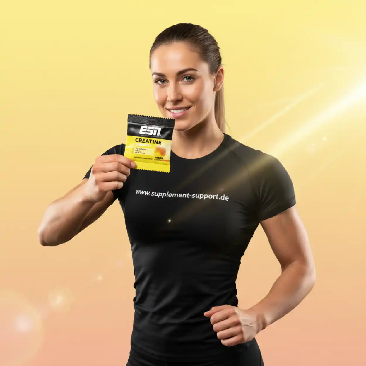 Frau mit ESN Creatine Beutel – Sportnahrung & Nahrungsergänzungsmittel für Fitness und Muskelaufbau