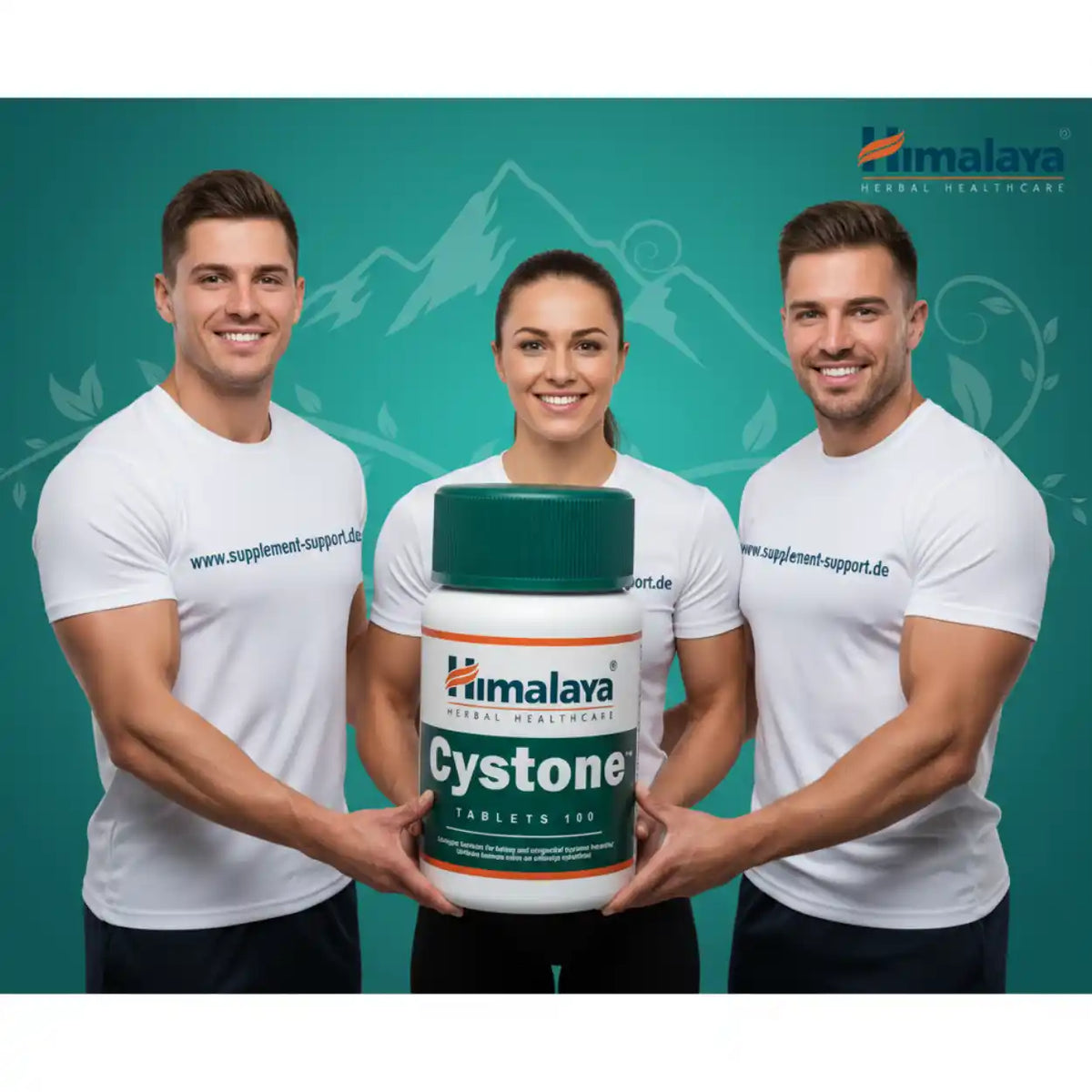 Drei sportliche Personen halten eine Packung Himalaya Cystone Tabletten.