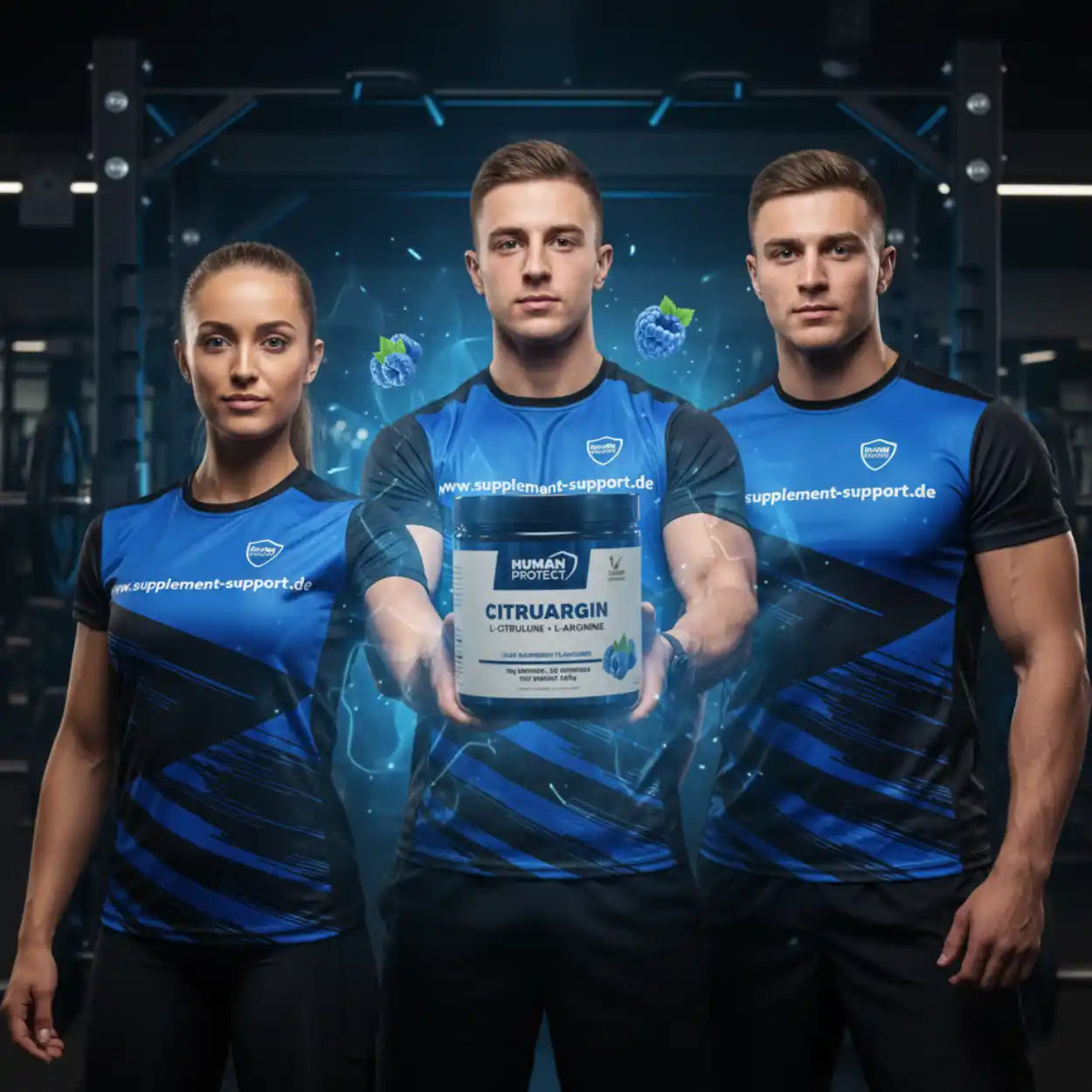 Drei Sportler in blauen T-Shirts präsentieren das Nahrungsergänzungsmittel Citruargin.