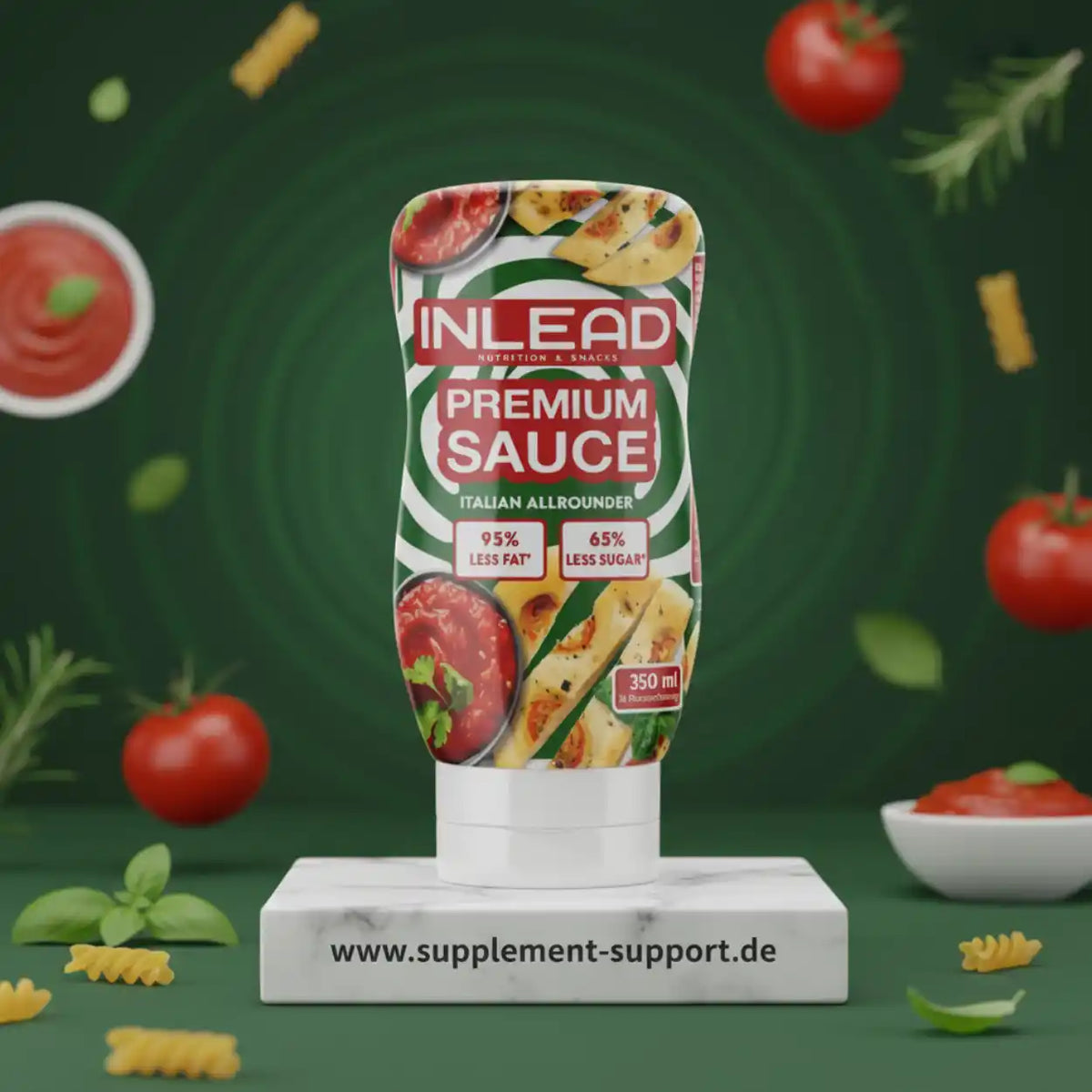 Inlead Premium Sauce Italienischer Allrounder in einer Squeeze-Flasche auf weißem Marmorsockel.