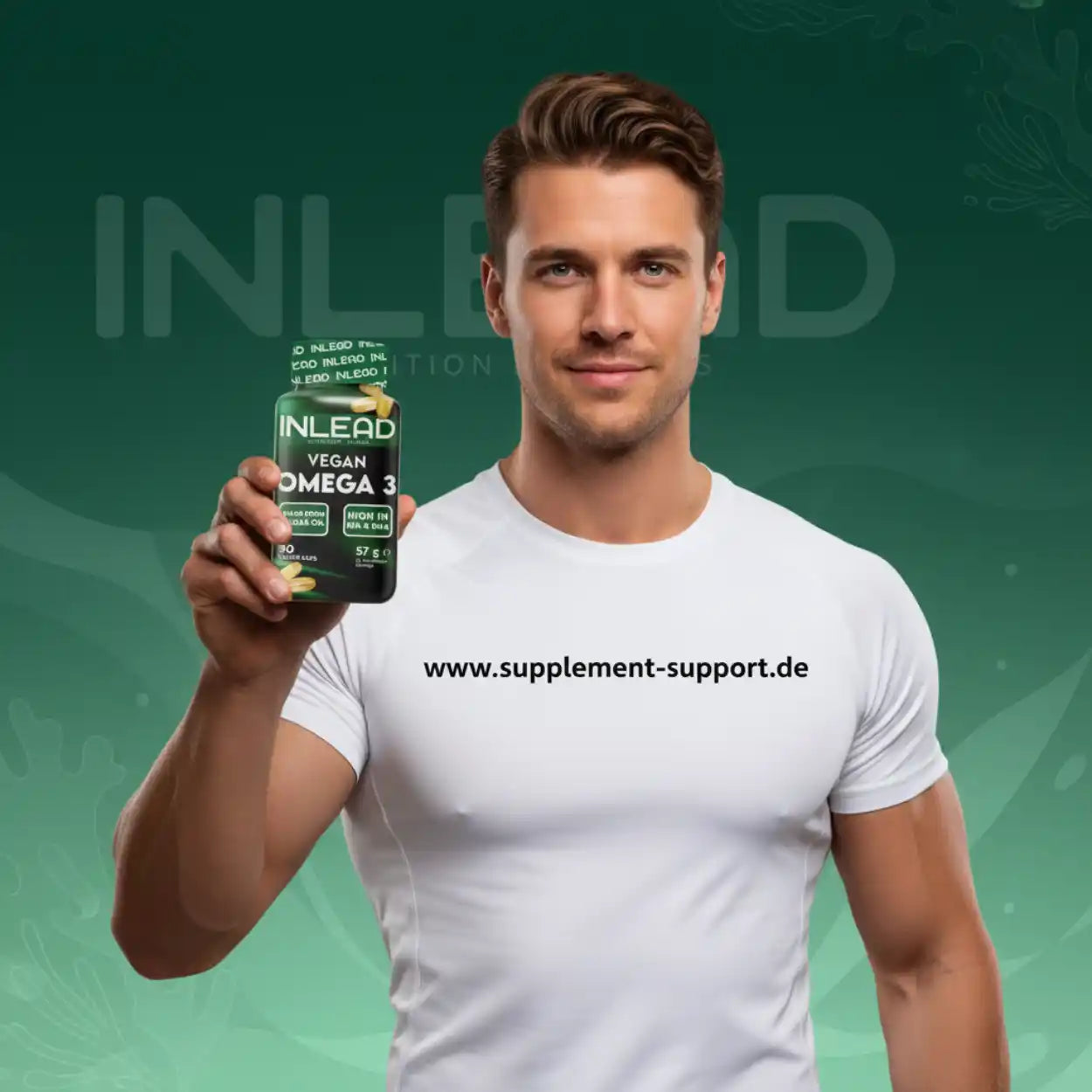 Mann hält INLEAD Vegan Omega-3-Kapseln – Nahrungsergänzung mit ALA, EPA & DHA für Sport und Gesundheit