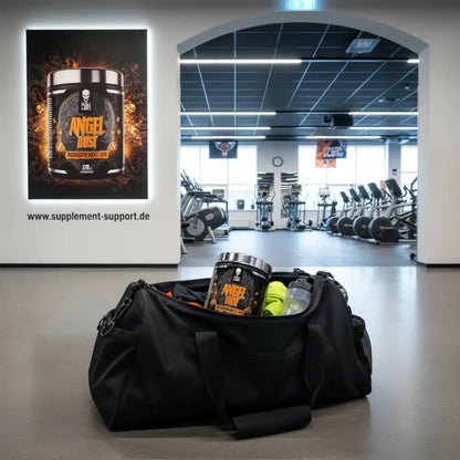 Angel Dust Pre-Workout in Sporttasche im Fitnessstudio, Nahrungsergänzungsmittel für Sportler
