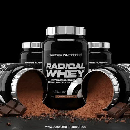 Radical Whey Schoko Proteinpulver von Scitec Nutrition, 1000g Dose, Proteinpulver und Schokostücke