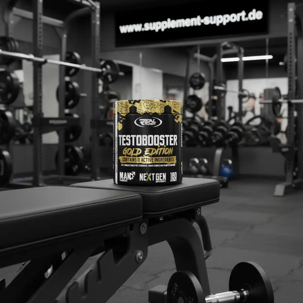 Testobooster Nahrungsergänzungsmittel auf Hantelbank im Fitnessstudio, Fitness, Sportnahrung